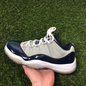 Jordan Retro 11 Low Georgetown 528895-007 (2015)